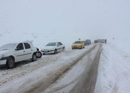 ۱۵ روستای آذربایجان شرقی همچنان در محاصره برف است