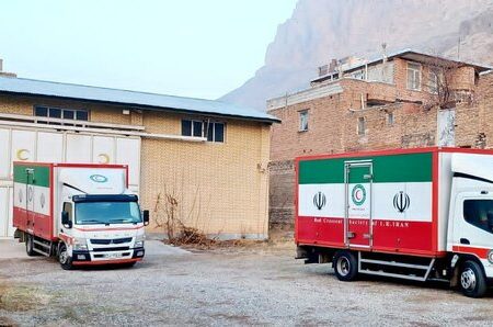 ارسال ۲۵۰ دستگاه چادر امدادی از ماکو به مناطق زلزله زده خوی