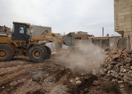 آواربرداری ۱۱۰ واحد مسکونی تخریبی زلزله خوی پایان یافت