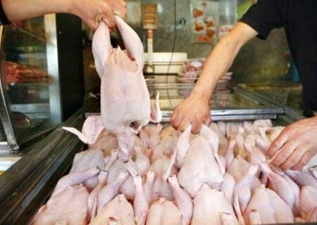 واحد مرغ فروشی در آذربایجان‌شرقی بیش از ۱۸ میلیارد ریال جریمه شد