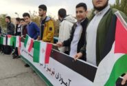 زنجیره انسانی دانش‌آموزان و کادر درمان تبریز در حمایت از مظلومان غزه