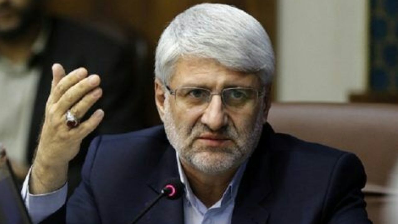 فرهنگی: با انتقال تمام یا بخشی از مجموعه صنعتی کلر پارس از استان آذربایجان شرقی مخالفیم