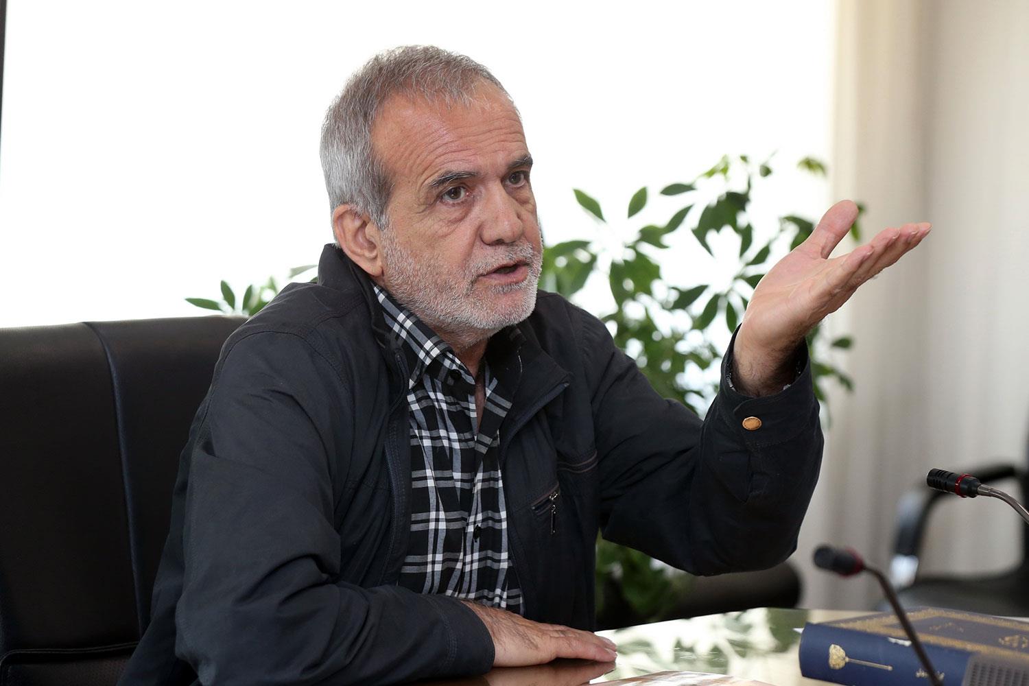 نه بچه‌هایم خارج از کشورند نه برای کسی سیسمونی گرفتم