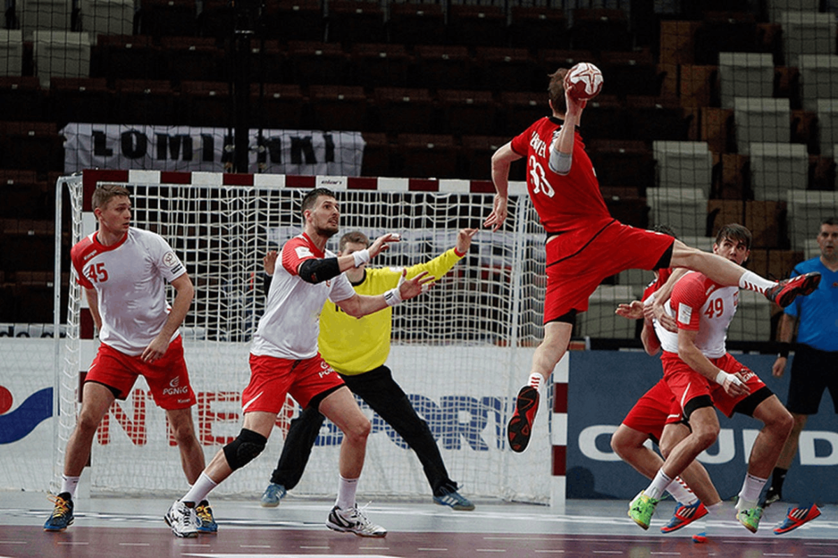 حال هندبال این استان چند سالی است که خوب نیست 