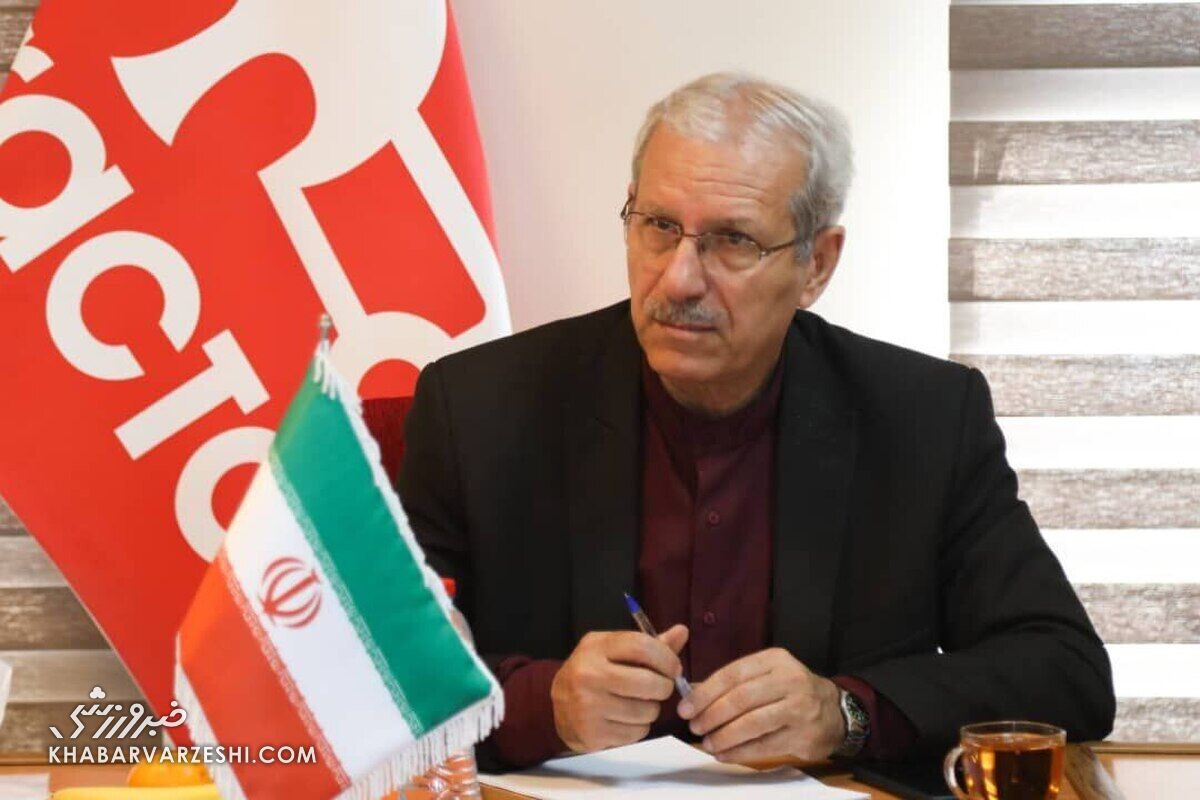 رستمی، ایران خواه، شکیب‌خو و خوآکین از تراکتور جدا شدند