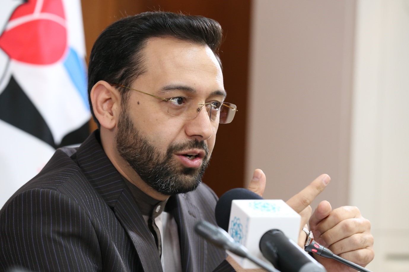 دانشگاه‌ها ایده‌ها و طرح‌های فناور دانشجویان را به سمت تولید انبوه سوق دهند