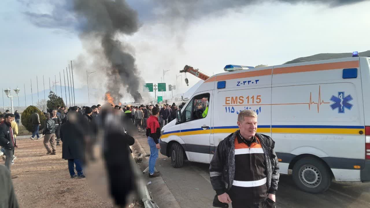 تصادف تریلی و سمند در جلفا یک فوتی و یک مصدوم به جا گذاشت