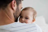 سن متوسط اولین فرزندآوری زنان ۲۷.۵ سال است
