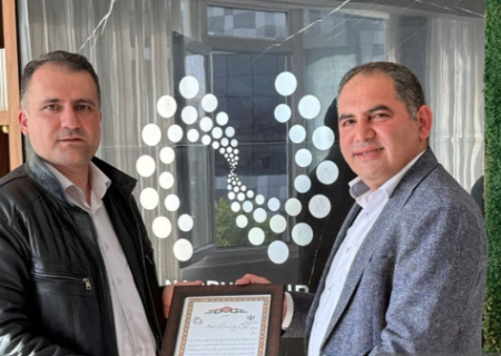 تقدیر از مدیر مسئول نصر