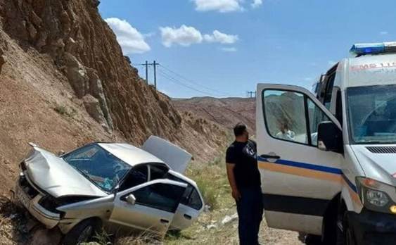 ۶ مصدوم در اثر واژگونی خودروی سمند در جاده اهر-تبریز