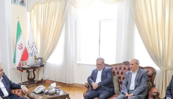 سیاست های پرنوسان صادرات و واردات کشاورزان را دچار مشکل می کند