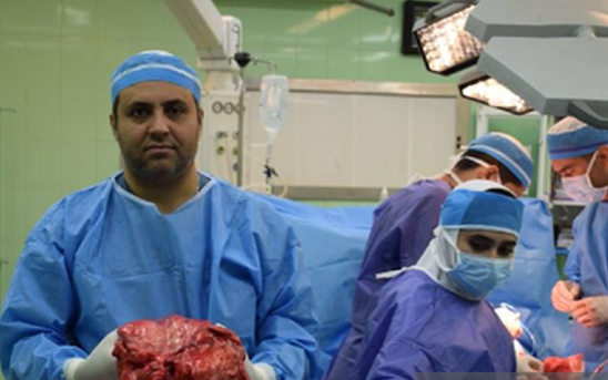 خارج کردن توده ۲۰ کیلویی از شکم یک مرد ۶۵ ساله در تبریز