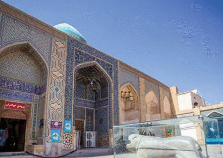 شیر سنگی، امید باروری یا بازی با خرافات؟