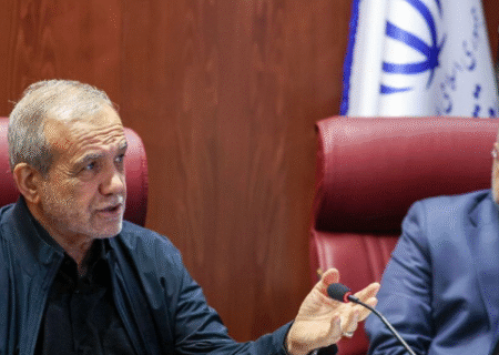 پزشکیان بر شناسنامه‌دار کردن کالاها به عنوان راه نجات اقتصاد از قاچاق و احتکار تاکید کرد