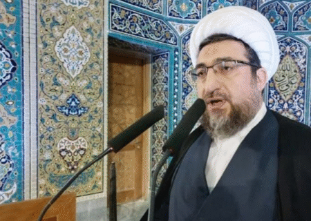 ما هیچگاه با تهدیدهای دشمنان عقب نشینی نمی‌کنیم