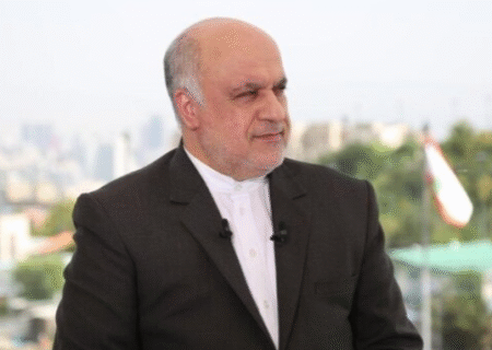 سفر لاریجانی به لبنان در یک برهه حساس صورت می‌ گیرد