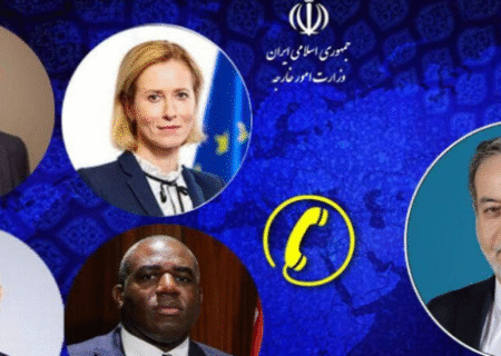 برگزاری گفتگو تلفنی وزرای خارجه ایران و تروئیکای اروپایی/ رفع تحریم، محور رایزنی عراقچی