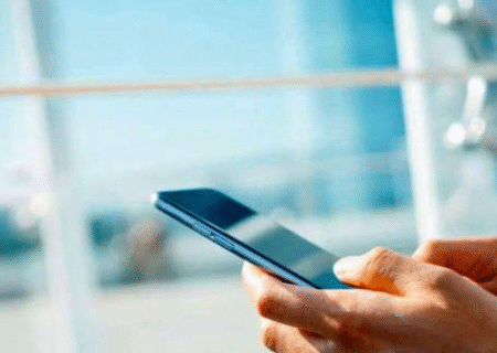 نسل امروز با روی آوردن به اختصارگویی و اختصارنویسی، از تعمق و تفکر بازمانده است