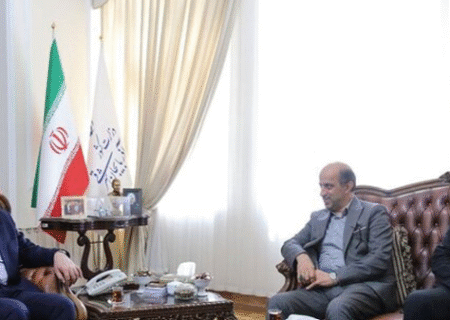 توسعه هنرستان های جوار صنعت بهترین راهکار تربیت نیروی انسانی توانمند است