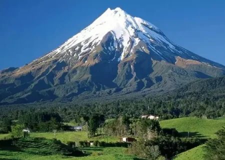 نجات یک پیرزن ۸۴ ساله در قله کوه سهند