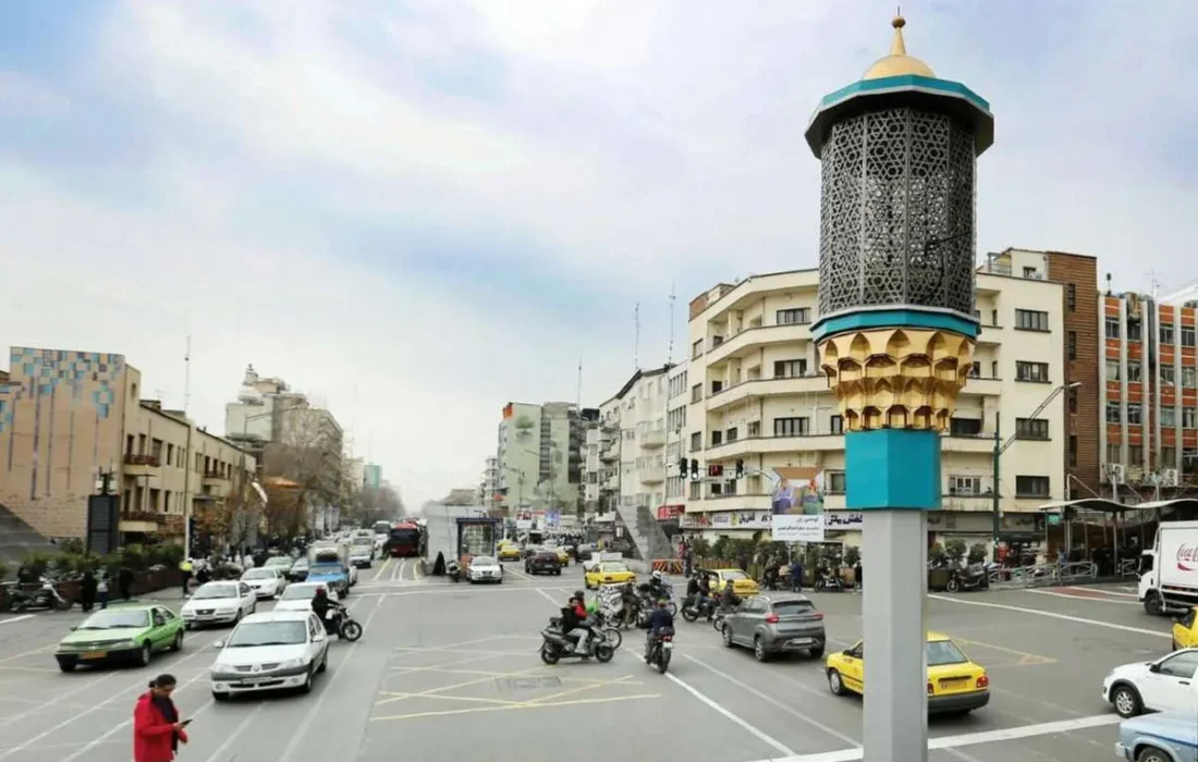 نصب بلندگوهای اعلان وضعیت خطر قرمز در تهران