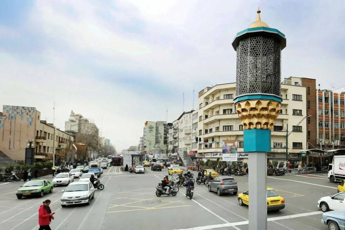 نصب بلندگوهای اعلان وضعیت خطر قرمز در تهران