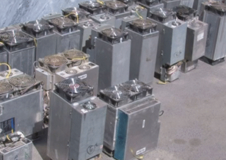 کشف ۳۸۵ ماینر قاچاق از انبار یک کارخانه