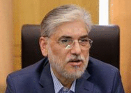 سیمایی صراف: تلاش کنیم ارتباطمان با نخبگانی که مهاجرت کرده‌اند قطع نشود