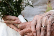 بیش از ۷۰۰ ازدواج ۸۰ ساله‌ها در نیمه اول سال