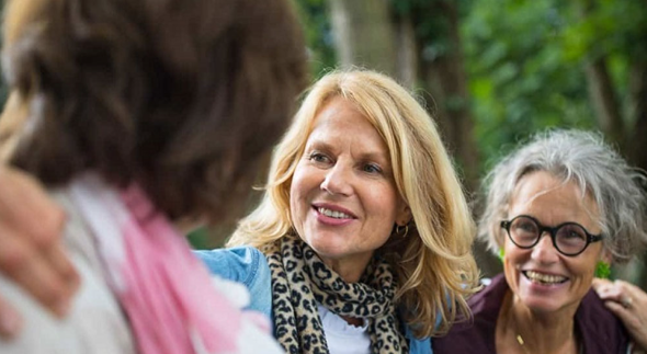 بیماریهای خاموش «پوکی استخوان» و «سرطان سینه» در کمین بانوان