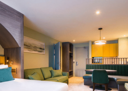 بهره‌ مندی بازنشستگان کشوری از تخفیفات ویژه هتل‌های ایرانگردی و جهانگردی