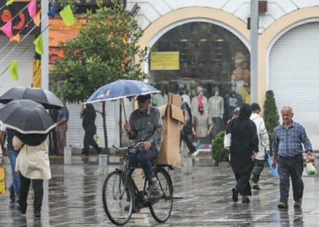 رگبار باران در نوار شمالی/ دریای خزر مواج می‌ شود
