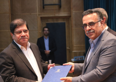 آیین تکریم و معارفه رئیس دانشگاه شهید مدنی آذربایجان برگزار شد