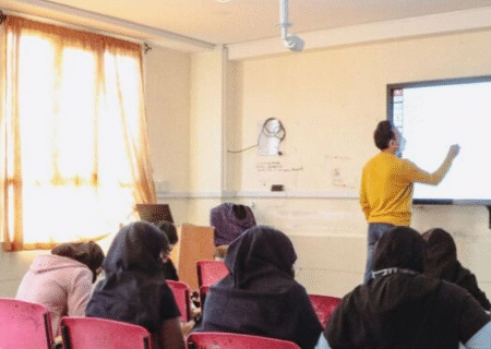 آموزشگاه‌های غیرمجاز حضوری و مجازی منحل شود