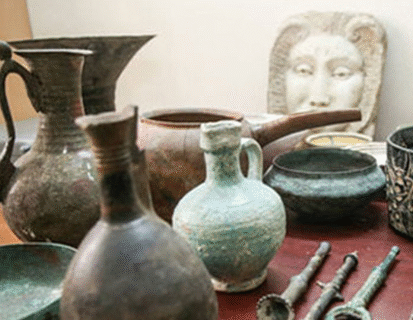 کشف ۳۷ قطعه اموال تاریخی و فلزیاب در آذربایجان‌غربی