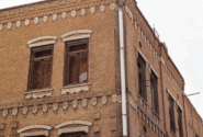 مرگ در کمین رهگذران کوچه پاساژ تبریز؛ آجرهای تاریخ می‌ ریزند