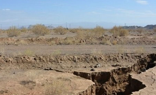 فرونشست زمین در آذربایجان غربی؛ دشت‌های سلماس و کهریز در معرض خطر