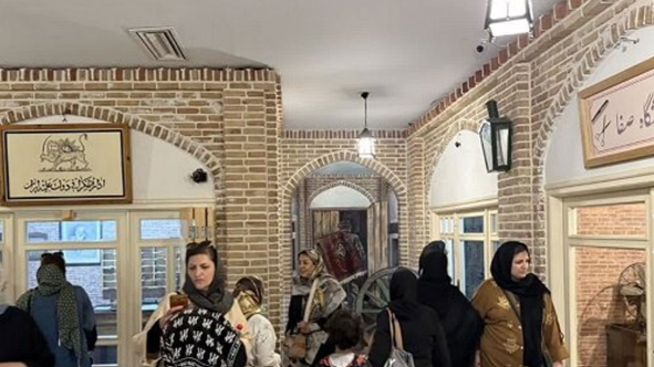 برگزاری تور موزه گردی شهروندان در موزه بازار و مشاغل