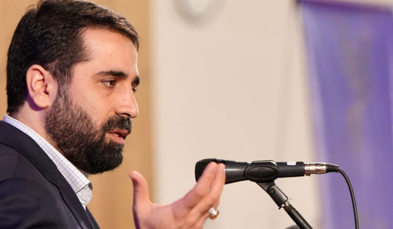 نباید در فضای مجازی تابع قوانین دیگر کشورها باشیم