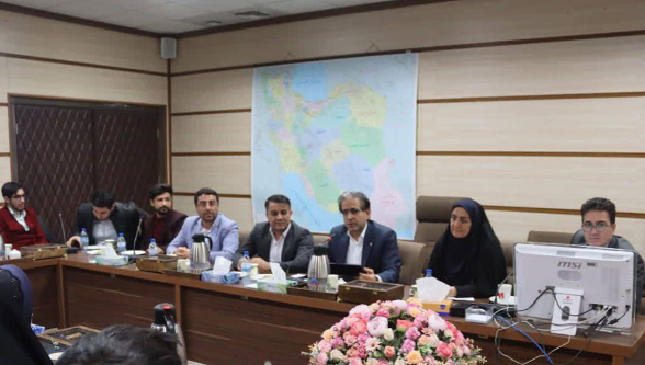 با «گفتوگو و شنیدن» می توانیم شکاف نسلی را که بعضا به قهر نسلی هم ختم میشود، ترمیم کنیم